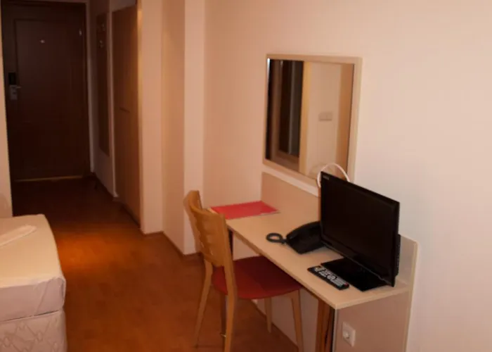 Hotel Astra